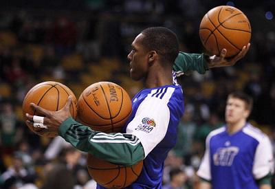 里程碑背后 里程碑背后